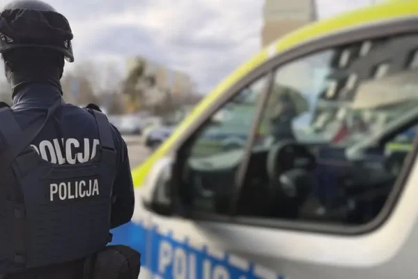 Toruń: Policjanci uratowali 70-latka. Liczyła się każda minuta
