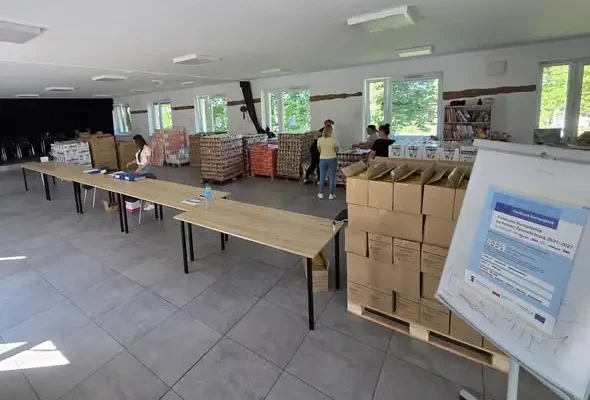 Ponad 14 ton żywności dla mieszkańców gminy Obrowo. GOPS i CARITAS podsumowują pomoc