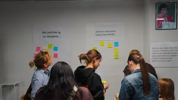 Festiwal Młodego Teatru 2026 w Toruniu – spektakl z audiodeskrypcją i warsztatowe efekty