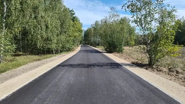 Nowa nawierzchnia na drodze Cierpice–Jarki. Gmina Wielka Nieszawka kończy pierwszy etap