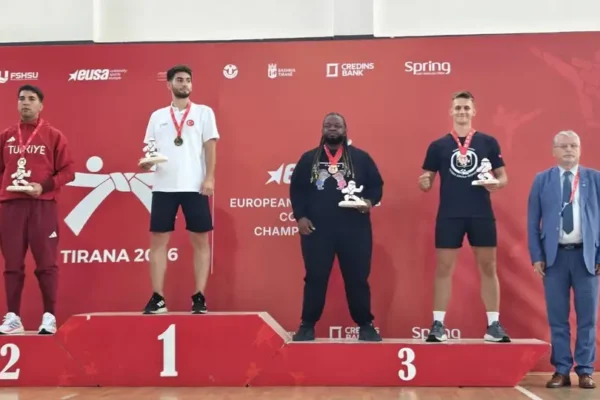 Kacper Paziewski z brązem Akademickich Mistrzostw Europy w kickboxingu