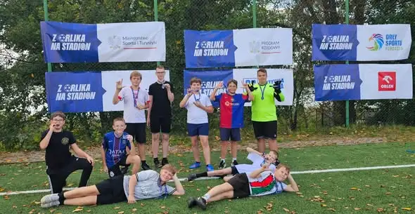 Uczniowie z Chełmży zagrali w turnieju „Z Orlika na Stadion”
