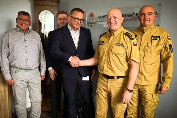 Strażacy i energetycy łączą siły. Nowe porozumienie w Toruniu