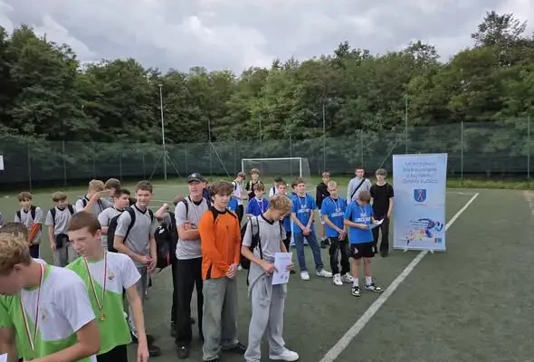 Gminne zawody w piłce nożnej klas 7–8: III miejsce dla szkoły z Lubicza Dolnego