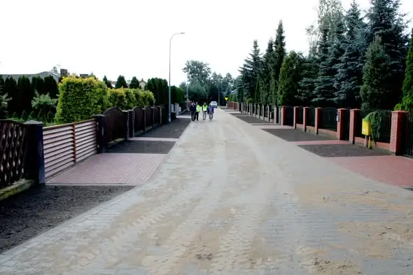 Ulica Jarzębinowa w Brzozówce gotowa po przebudowie