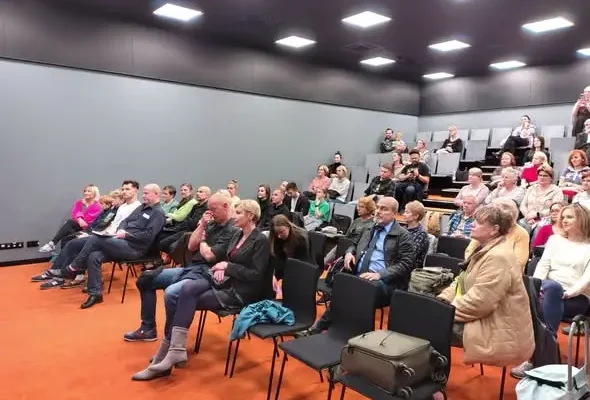Rodzinna podróż dookoła świata – relacja ze spotkania w Książnicy Kopernikańskiej