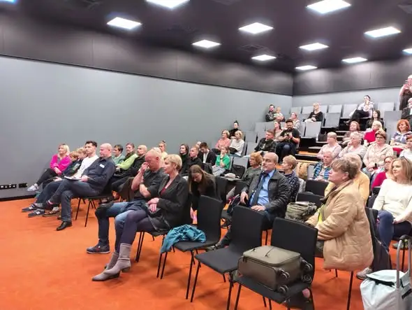Rodzinna podróż dookoła świata – relacja ze spotkania w Książnicy Kopernikańskiej