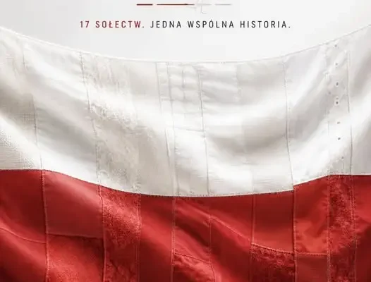 Gmina Lubicz szyje wspólną flagę – 17 sołectw tworzy własną biało-czerwoną