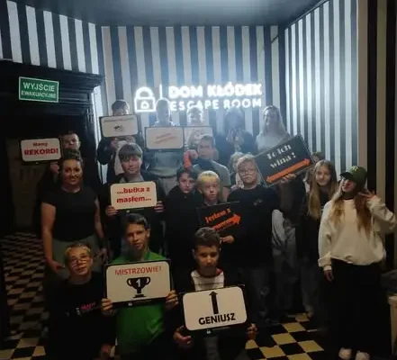 Klasa 7a z Chełmży odkrywała tajemnice nietoperzy w Toruniu