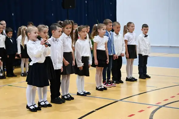 Dzień Edukacji Narodowej w Gminie Chełmża – ślubowanie pierwszoklasistów i podziękowania dla nauczycieli