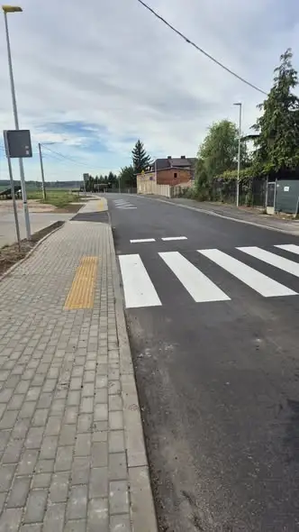 Ulica Kościelna w Papowie Toruńskim po rozbudowie – koniec prac