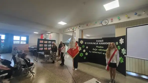 Dzień Edukacji Narodowej w szkole w Lubczy Górnym – relacja z uroczystości