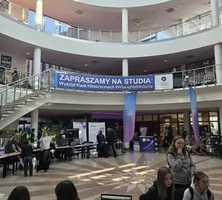 Uczniowie z Lubianki odkrywali historię Kujaw i Pomorza na UMK w Toruniu