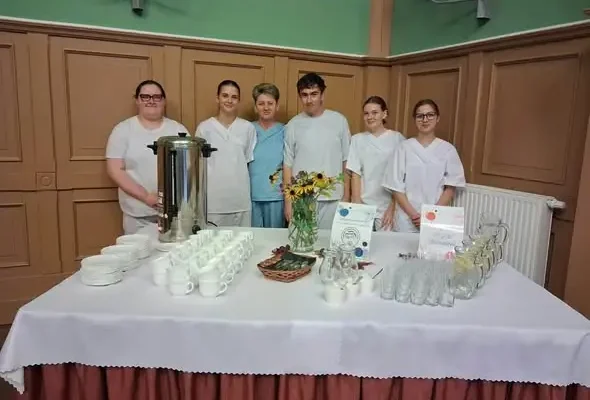 Uczniowie z Chełmży na poetyckim wieczorze „Pisane z sercem” – wzruszenia i duma